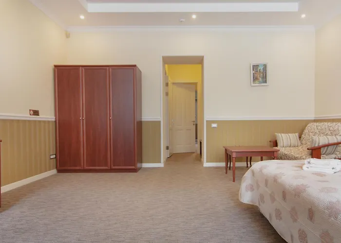 Hotell Consul консул 3*