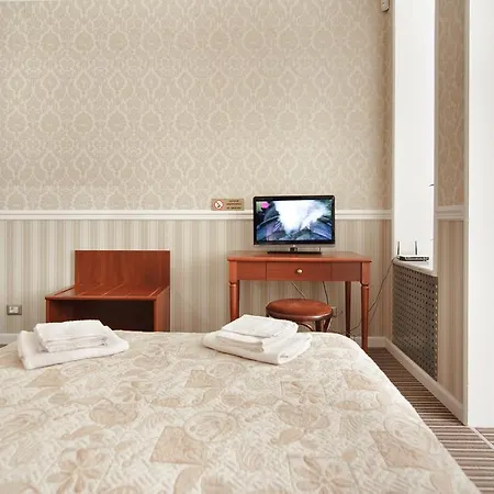 Hotel Consul консул