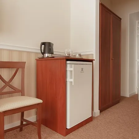 Hotel Consul консул 3*