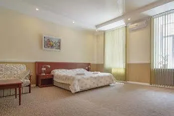 Consul консул 3* Odessa