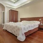 Hotel Consul консул 3*